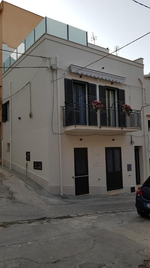 Magilu Case Con Jacuzzi Castellammare del Golfo Buitenkant foto
